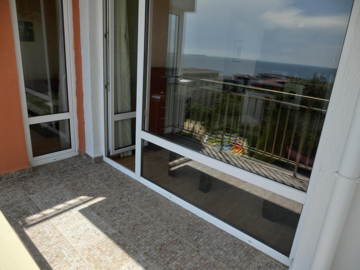 Sea View Crown Apartment On Complex With Pools And Beach, Sveti Vlas Eksteriør bilde