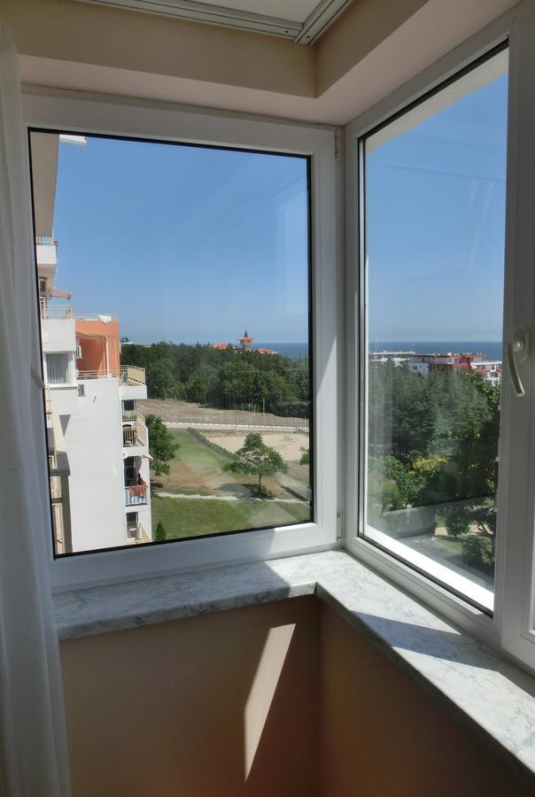 Sea View Crown Apartment On Complex With Pools And Beach, Sveti Vlas Eksteriør bilde