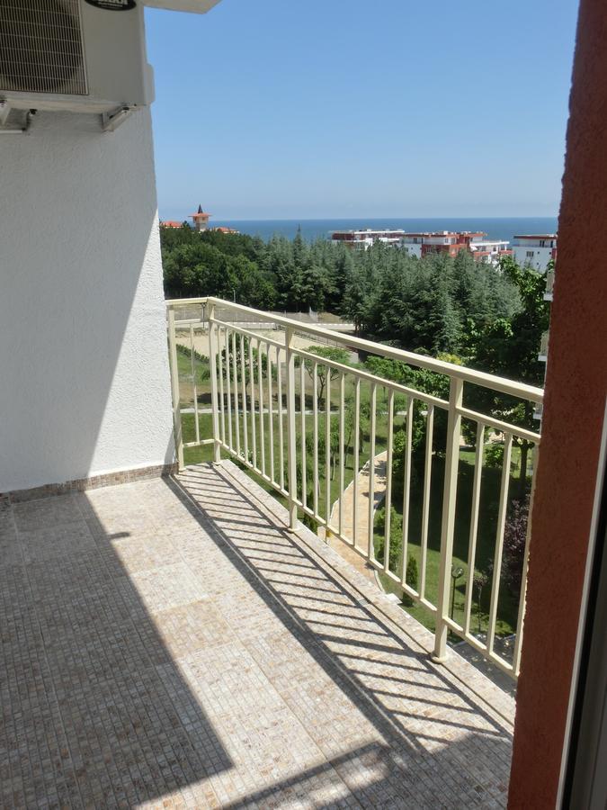 Sea View Crown Apartment On Complex With Pools And Beach, Sveti Vlas Eksteriør bilde